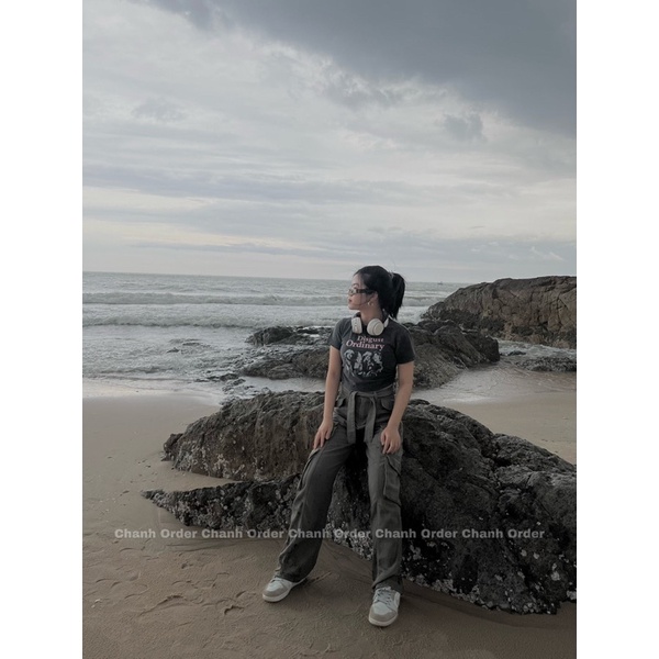 Áo Croptop Màu Đen Phối Dây Rút Phong Cách Ullzang