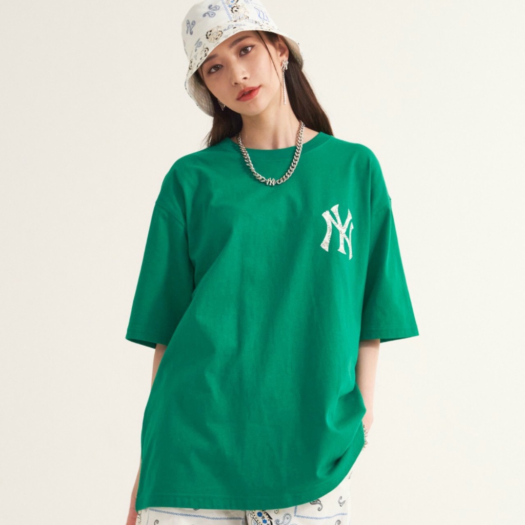 Áo thun cổ tròn ngắn tay MLB Paisley Megalogo Short Sleeve T-shirt New York Yankees