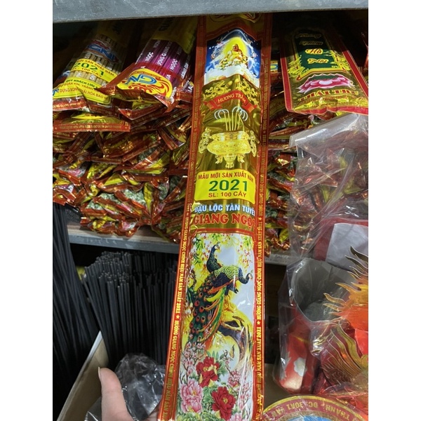 Hương giang ngọc tàn trắng cuốn tàn