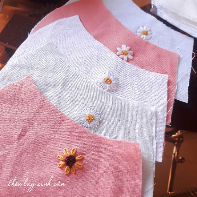 Khẩu trang thêu hoa cúc 🌼🌼🌼 | BigBuy360 - bigbuy360.vn