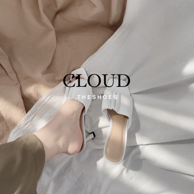 GÓT QB CLOUD THE SHOES