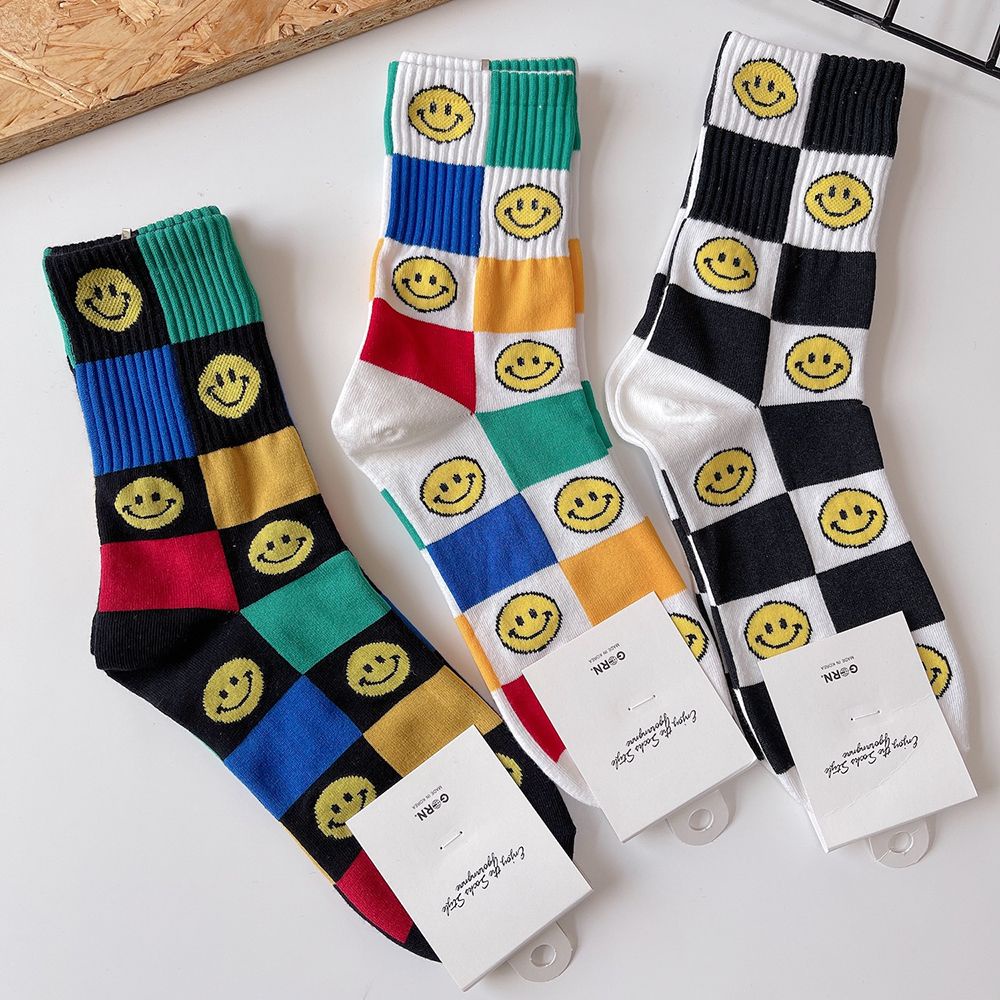 Vớ cotton cổ trung thoáng khí in hình mặt cười nhiều màu thời trang cho nữ