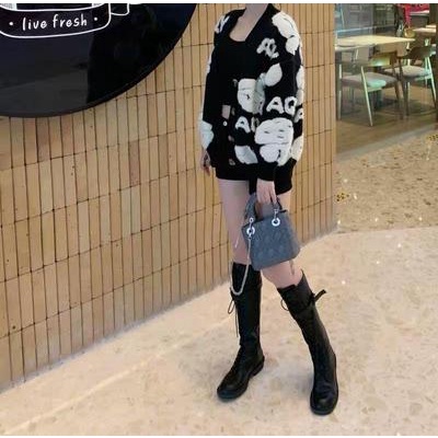 Cardigan lông xù gấu ba màu dáng thụng