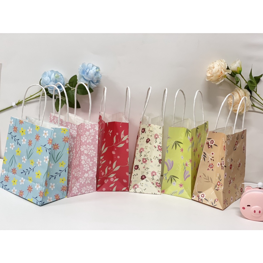 Túi đựng quà, mỹ phẩm , phụ kiện KQ02 có quai(19x16x9