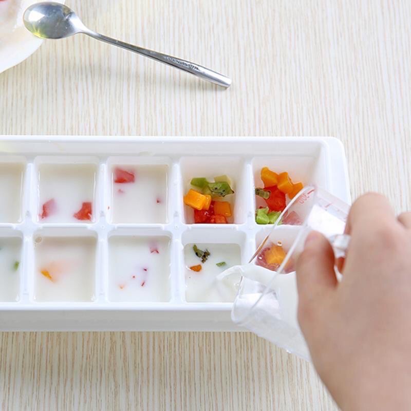 Khay trữ đồ ăn dặm cho bé có nắp đậy 8-12 ngăn Hàng Nội Địa Nhật Bản
