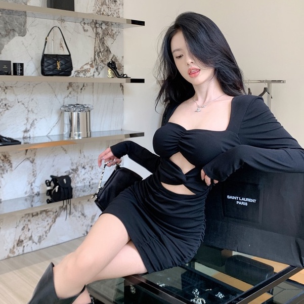 Áo Thun Nữ Tay Dài Khoét Eo Thời Trang Quyến Rũ