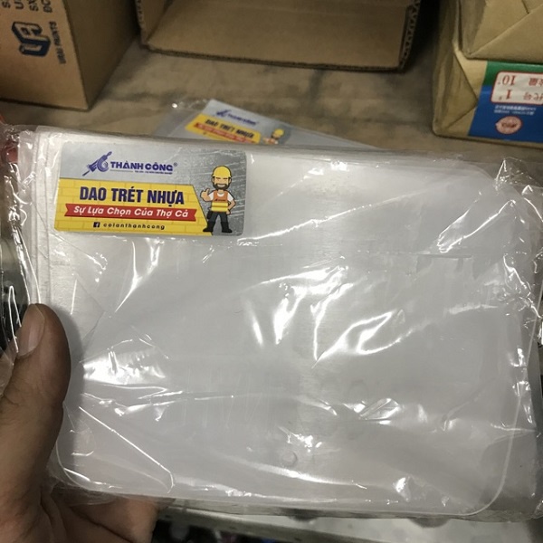 MIẾNG NHỰA TRÉT BỘT DẦY , MỎNG