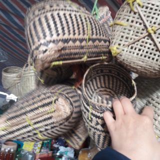 Giỏ tre, ếp tre của người dân tộc thái