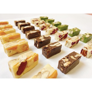 [HỘP TẾT MÈO THẦN TÀI] Kẹo Nougat - Kẹo Hạnh Phúc