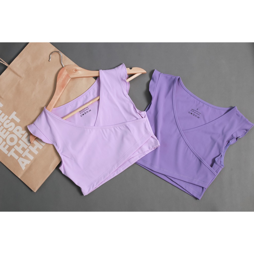 Áo croptop nữ thusports- là loại áo được yêu thích của các bạn gái, với chất liệu thun poly nhập giúp thấm hút mồ hôi