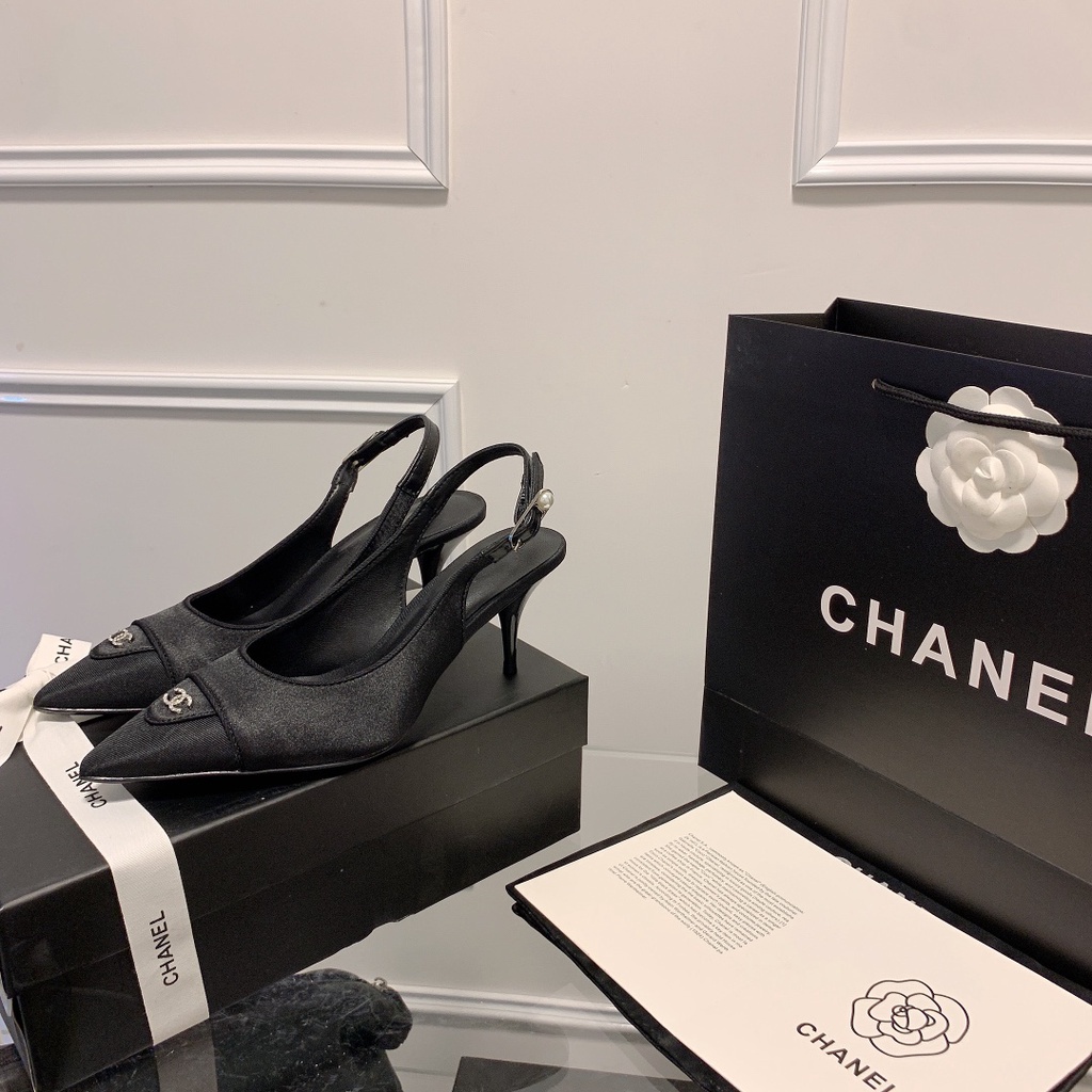 Giày Cao Gót Chanel 7cm Bằng Da Cừu Hai Màu Đính Ngọc Trai Phong Cách Vintage Thanh Lịch Dành Cho Nữ