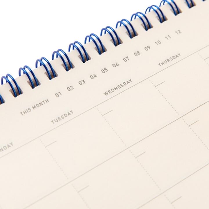 Sổ Tay Lò Xo ARTBOX Hàn Quốc Viết Kế Hoạch Hàng Tháng Bìa Màu Hồng Còng Xanh Dương Nổi Bật