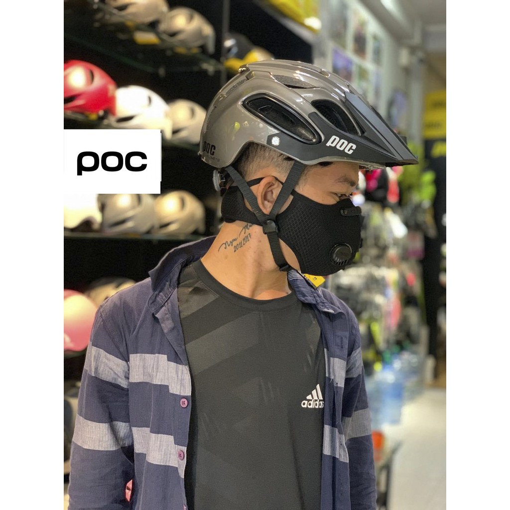 NÓN THỂ THAO POC 07 MÀU BẠC BÓNG KÈM TÚI VÀ HỘP CHÍNH HÃNG