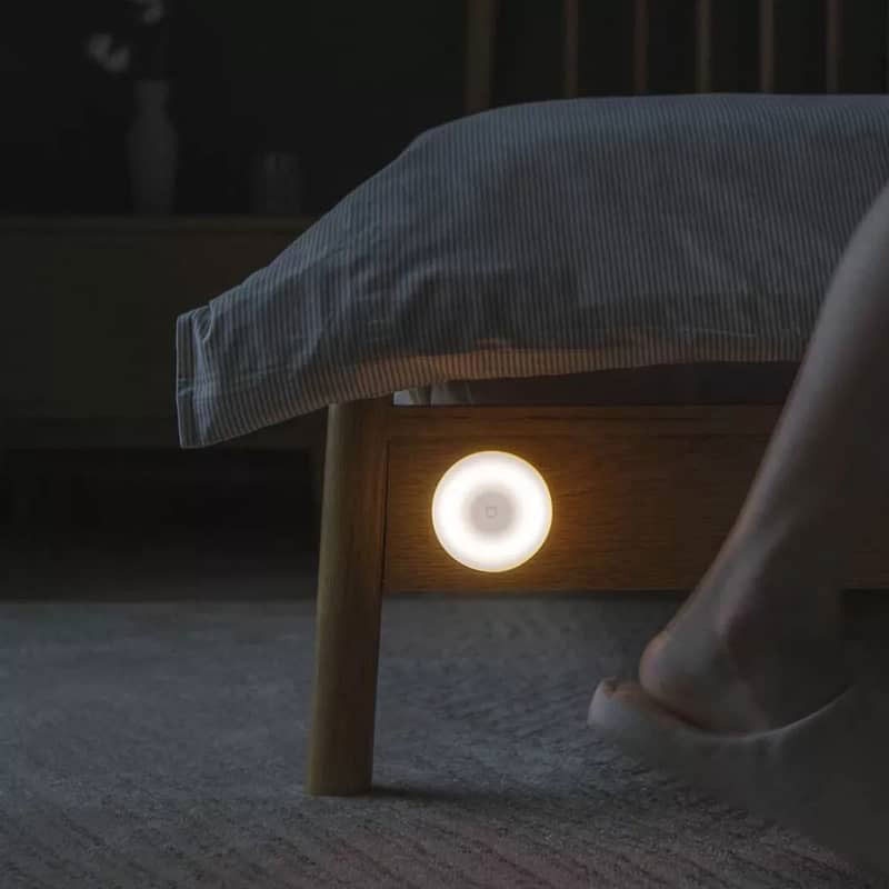 Đèn ngủ cảm biến ánh sáng Yeelight YLYD01YL dành cho phòng ngủ, cầu thang, pin sạc tiện lợi