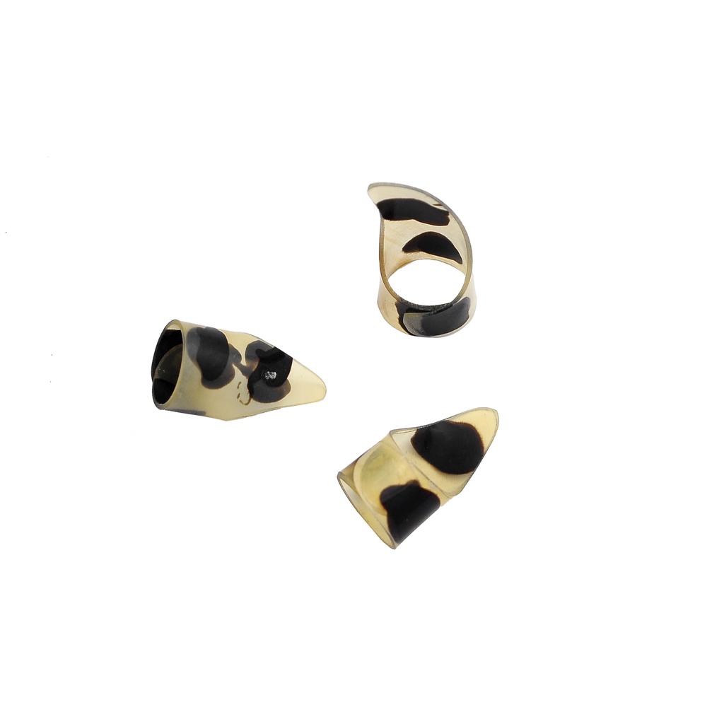 Móng nhựa đàn tranh