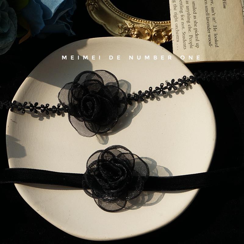 Choker Ren Hoa Hồng Đen Phong Cách Hàn Quốc