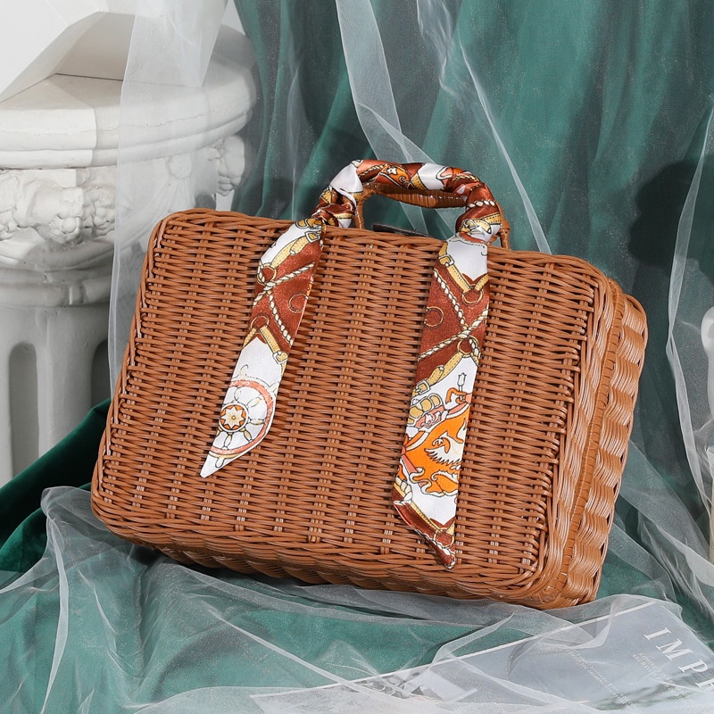 Giỏ xách tay bằng mây tre đan 30x21x14 CM, dùng làm hộp quà tặng hoặc phụ kiện chụp hình tiện lợi T1153