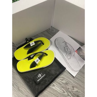 2M Sneaker - Dép Sneaker Buzz vàng quai đen