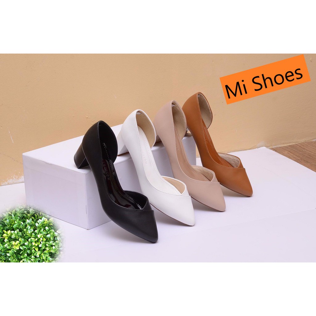 Giày VNXK gót trụ 5cm da mềm, thiết kế cut-out độc đáo, tôn dáng, trẻ trung, giày đẹp phù hợp với nhiều phong cách nhé .