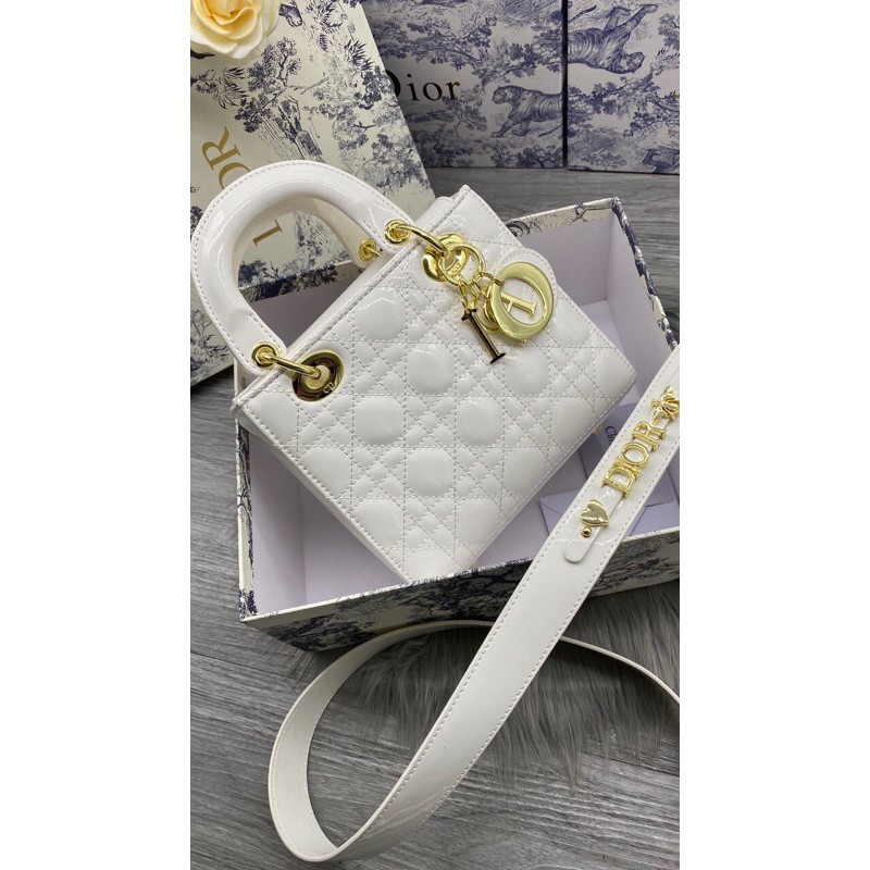 Túi Xách Da Bóng Ô Trám Căng Tròn Sz20cm