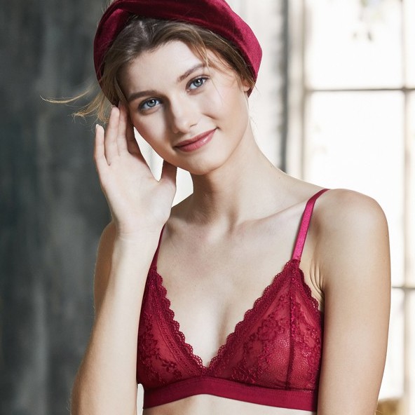 Áo Bra Nữ Ren Hoa Cài Sau, Áo Ngực Mút Mỏng Không Gọng ZANA BRA B7313