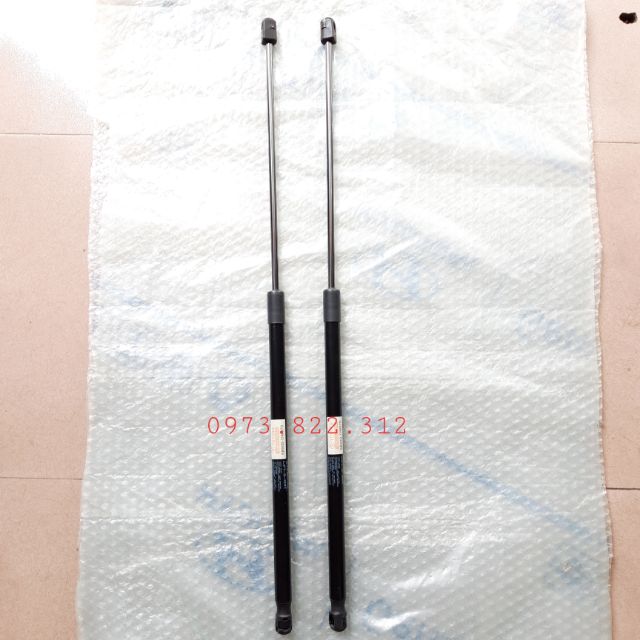 Ty chống cốp sau Camry 13-18