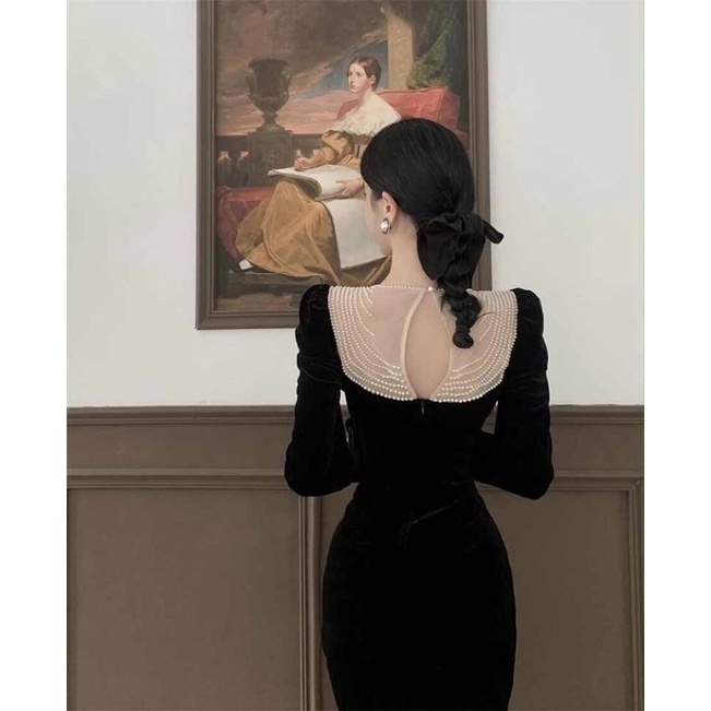 Đầm nhung body tay dài đính hạt