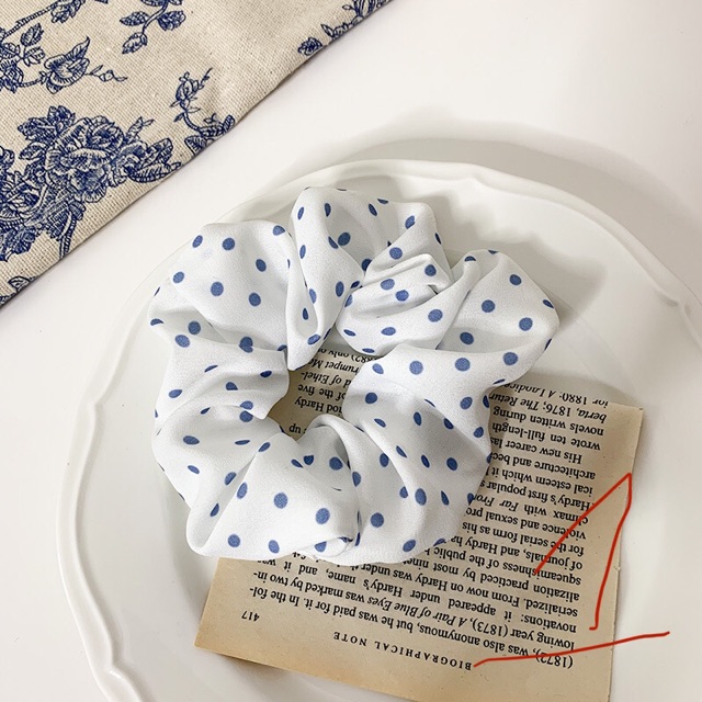 Cột tóc vải Scrunchies nhiều họa tiết