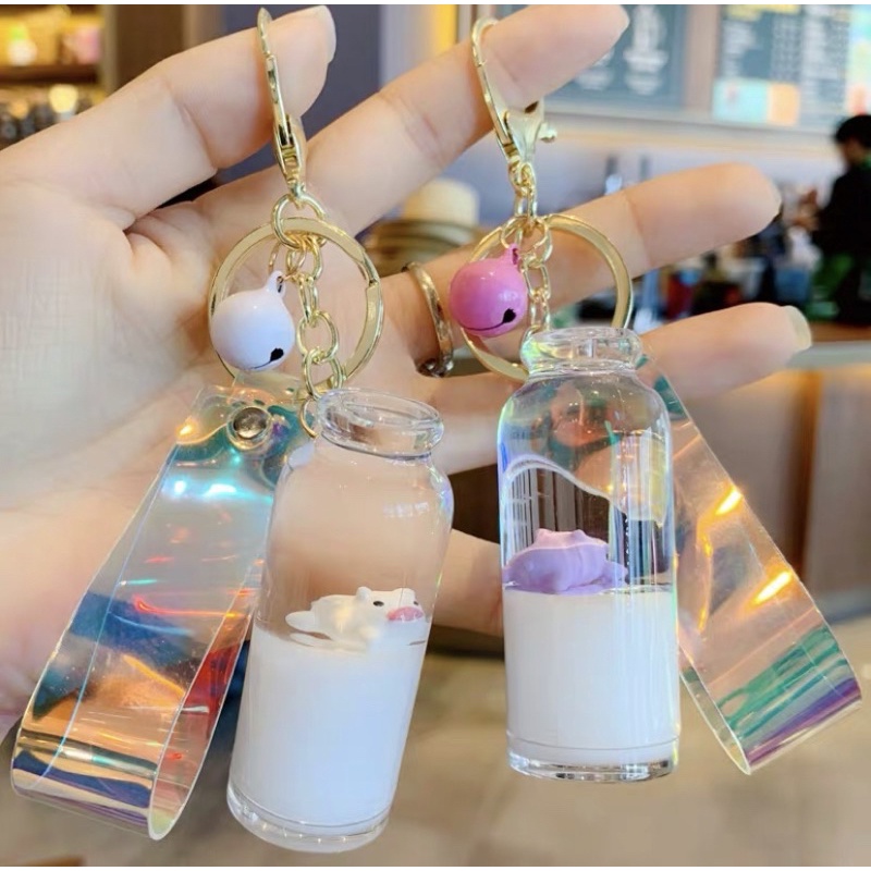 MÓC KHOÁ BÌNH SỮA- MK02- heo bơi phối dây hologram
