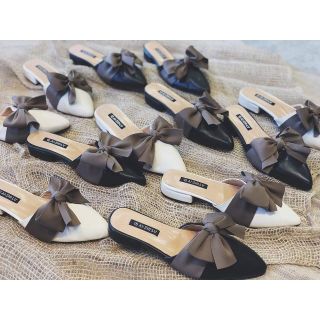 Dép sục thắt nơ