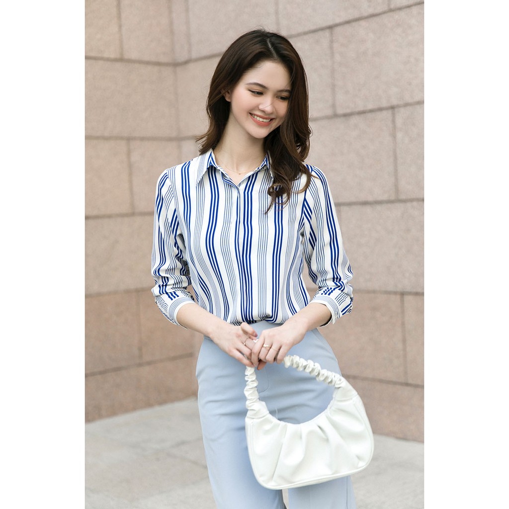 [Mã FAMALLT5 giảm 15% đơn 150k] [GILLEE] Áo sơ mi nữ Blue Stripe họa tiết sọc xanh