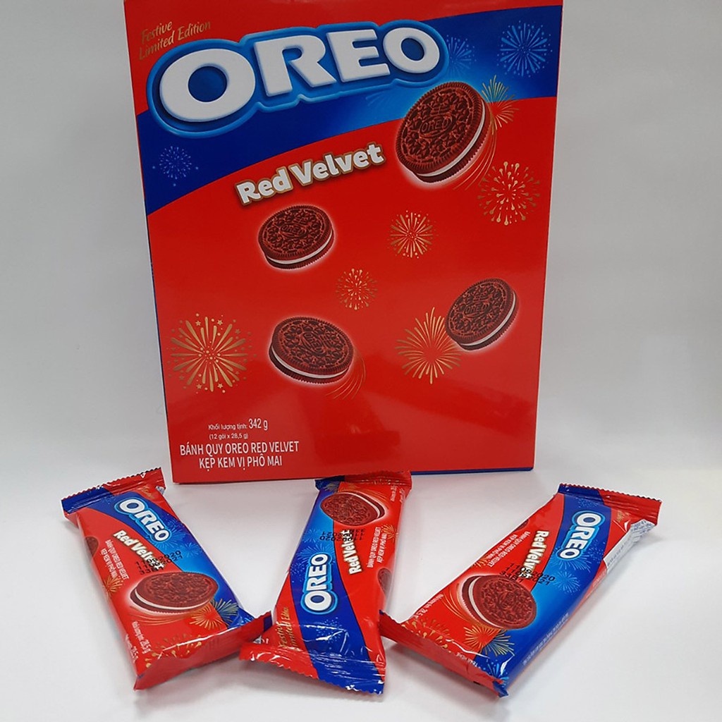 Bánh quy Oreo Red Velvet kẹp kem vị phô mai 1 gói x 28.5g (3 chiếc)