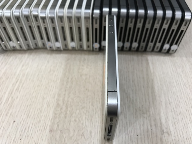 Điện Thoại iPhone 4S Quốc Tế 16GB Chạy IOS 6 Cài Sẵn Zalo, Facebook | BigBuy360 - bigbuy360.vn