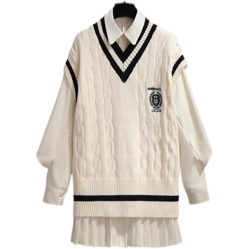 Đầm suông sơ mi trắng và áo len cộc tay