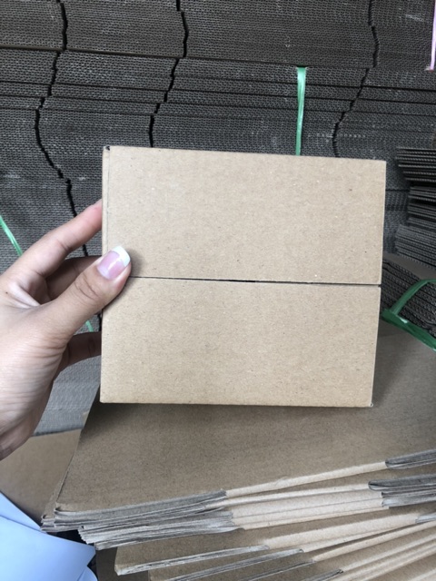 15,5x13,5x5,5 hộp carton đóng hàng giá rẻ(combo 20h)