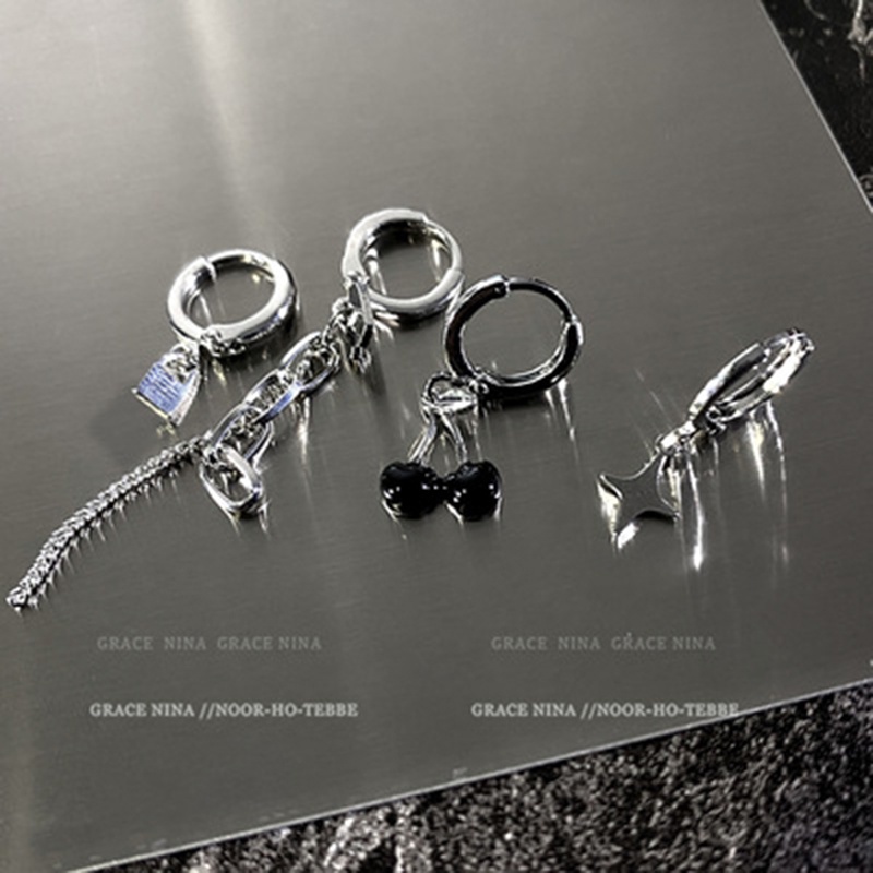 Set Khuyên Tai Thời Trang Bằng Hợp Kim Có Đính Đá Hình Trái Tim Đầy Cá Tính