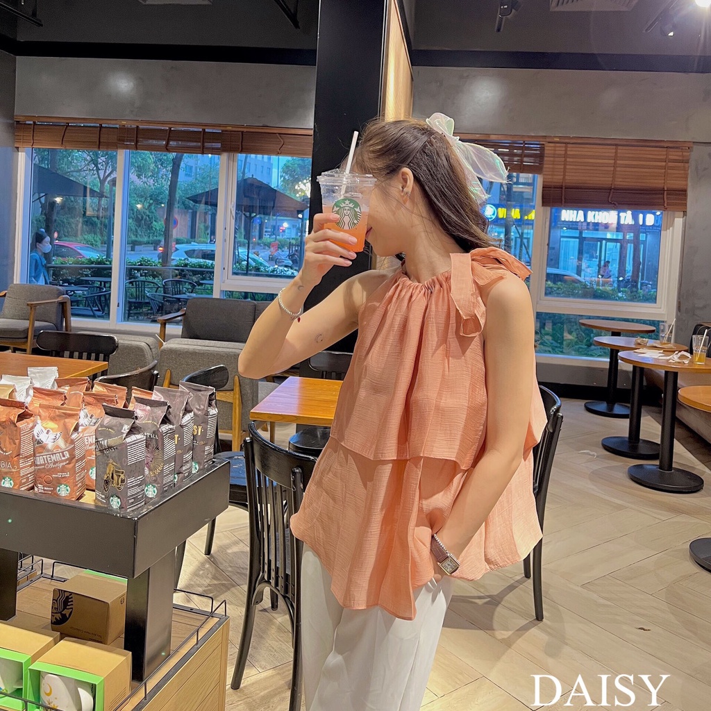 Thiết kế áo Daisy mã TkA2915 chất liệu tơ óng mềm mại, dáng cổ yếm xinh xắn