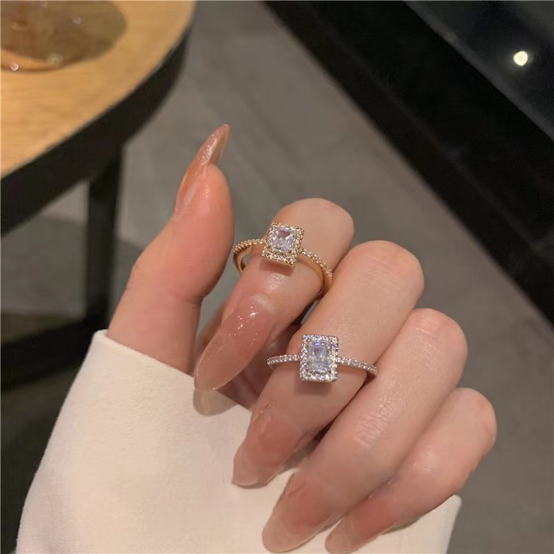 Nhẫn Hở Hình Chữ Nhật Đính Đá Zircon Phong Cách Mới