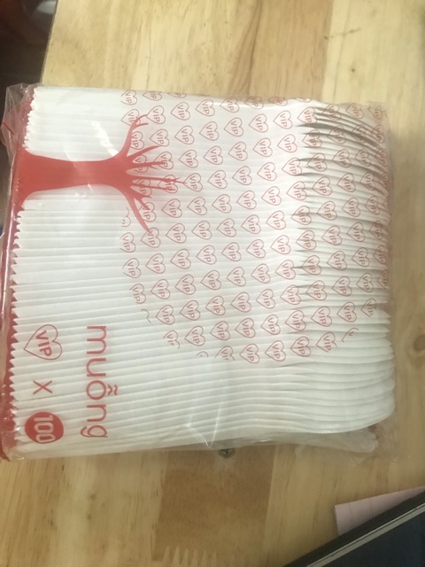 Muỗng nhựa bịch 100 cái dùng 1 lần