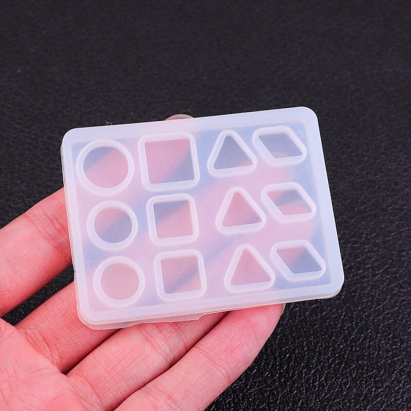 Khuôn nhựa silicone hình tam giác làm mặt dây chuyền DIY bằng epoxy resin