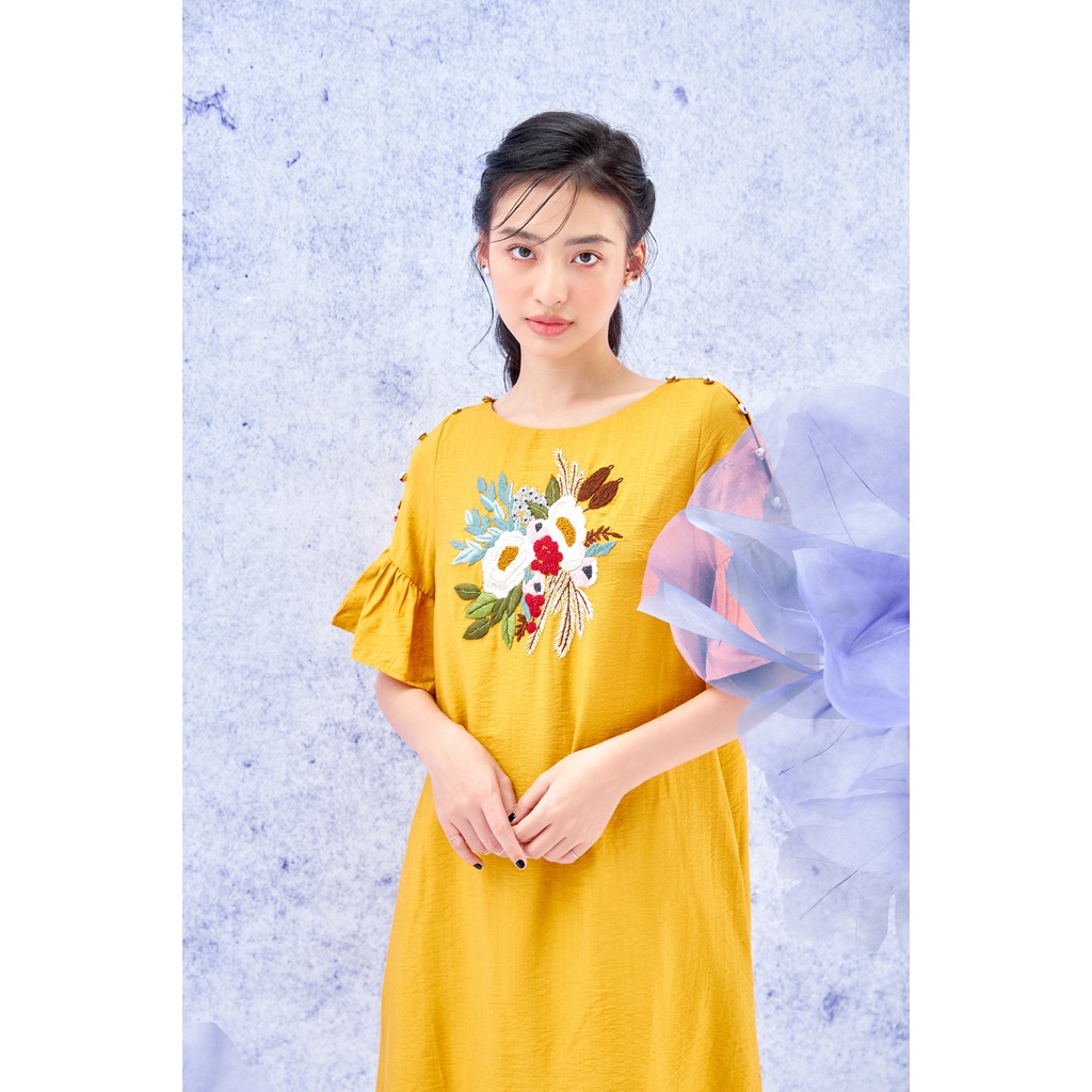 OLV - Đầm Buttoned Shoulder Embroi