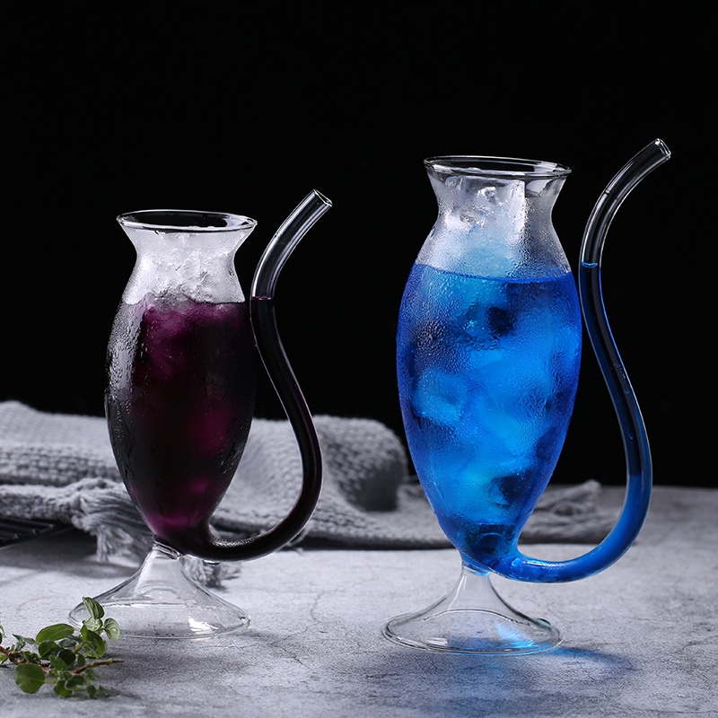 Ly thủy tinh uống rượu có ống hút sử dụng tiện lợi