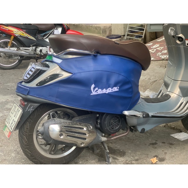 BAO PHỦ THÂN XE VESPA