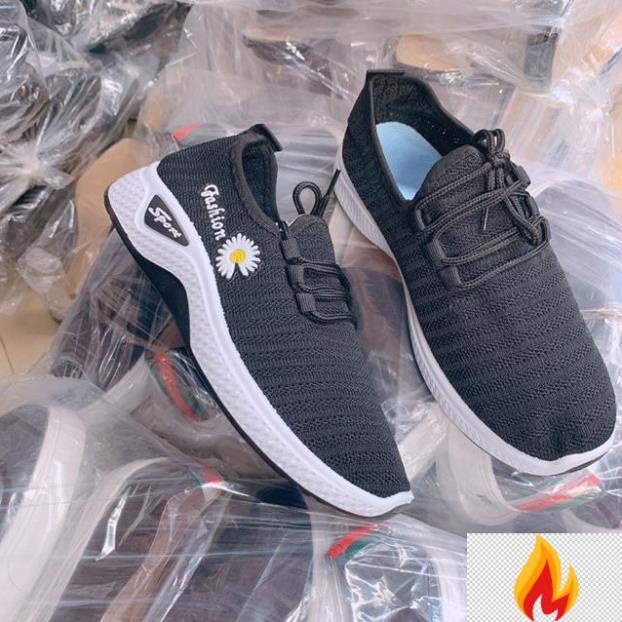 GIÀY NỮ CHẠY BỘ I Giày tập thể dục chun buộc dây thêu hoa cúc giá cực rẻ _Z&%