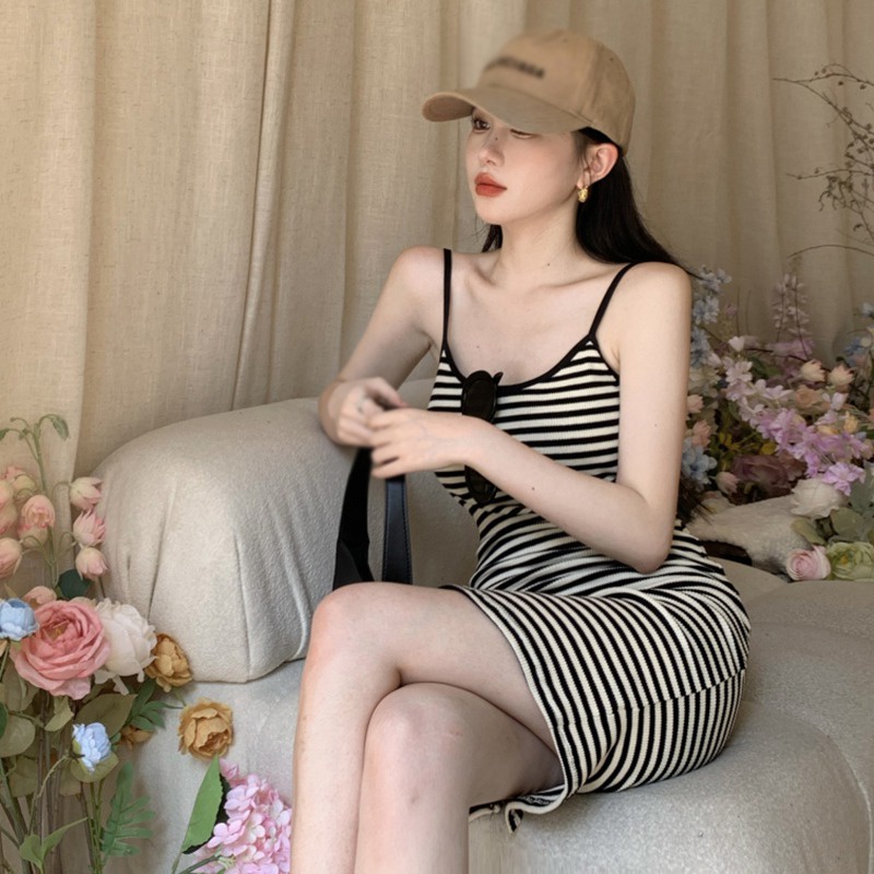 Đầm Ôm Hở Lưng Họa Tiết Kẻ Sọc Phong Cách Hàn Quốc Quyến Rũ Cho Nữ