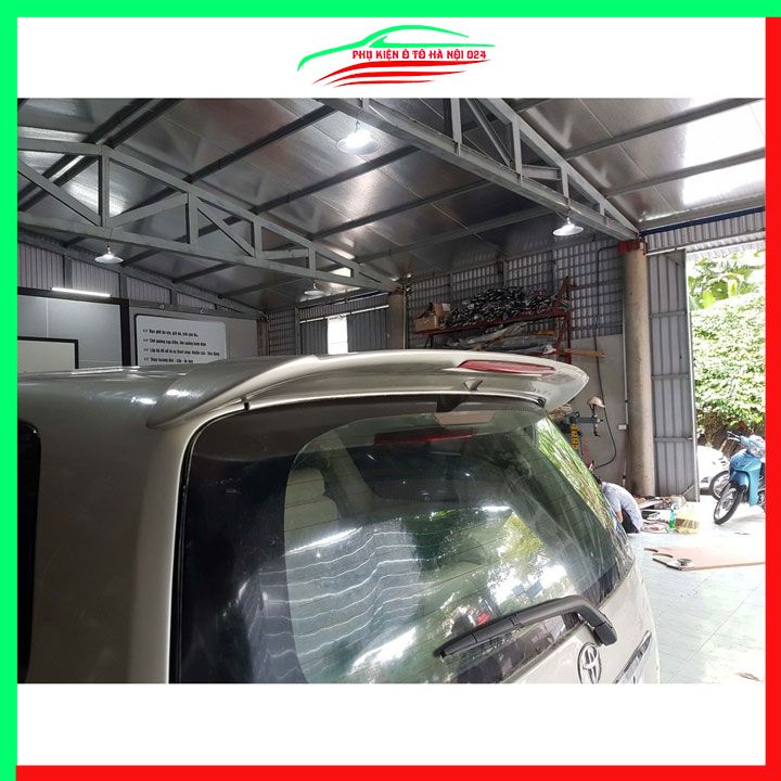 Đuôi gió sau xe liền cốp Innova 2009-2022 hàng mộc chưa sơn