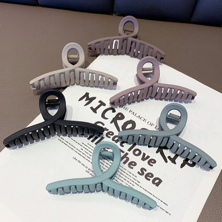 Kẹp tóc thời trang đơn giản dành cho nữ