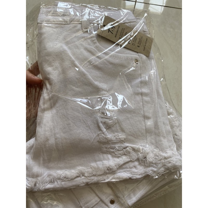Quần short jean lưng cao đen trắng hình thật ( kèm video)