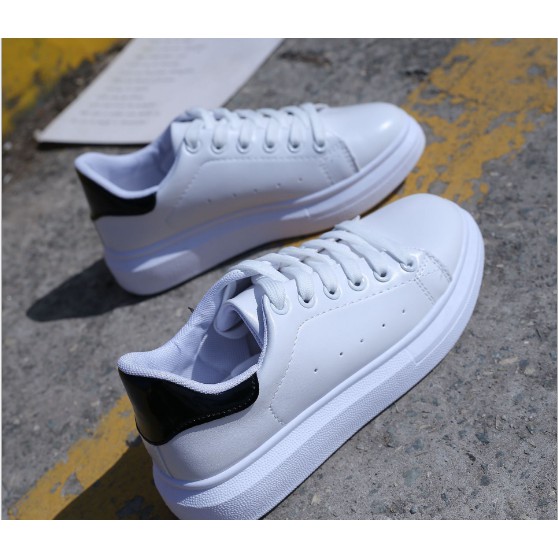 FULL BOX) GIÀY TRẮNG GÓT ĐEN | BigBuy360 - bigbuy360.vn