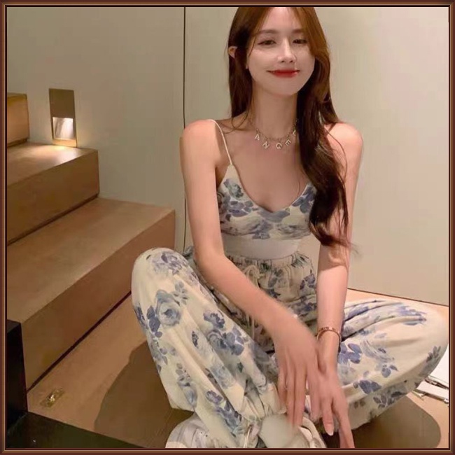 Set Đồ 2 Món Gồm Áo Hai Dây Cổ Chữ V + Quần Dài Ống Rộng Lưng Thun Rút Dây Hoạ Tiết Hoa Dành Cho Nữ